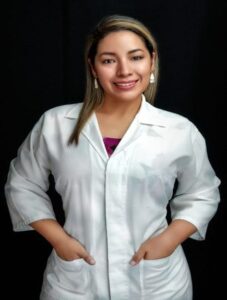 Tngla.-Dmtra.-Nathaly-Penafiel-227x300